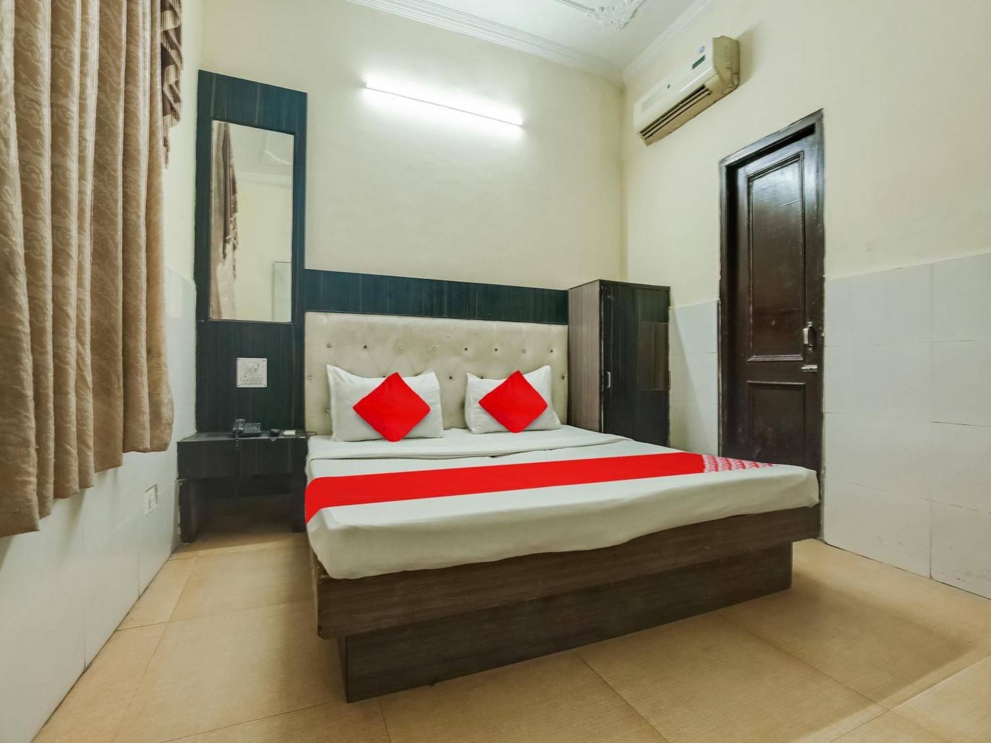 Oyo Hotel Shagun Chandīgarh Zewnętrze zdjęcie