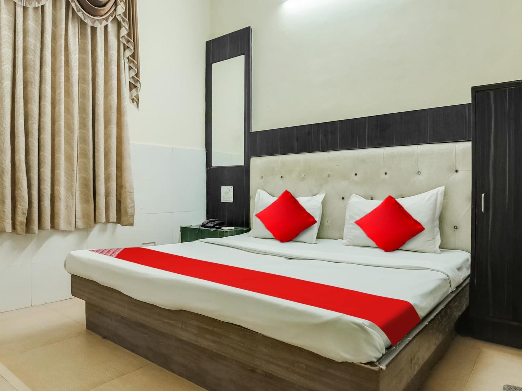 Oyo Hotel Shagun Chandīgarh Zewnętrze zdjęcie